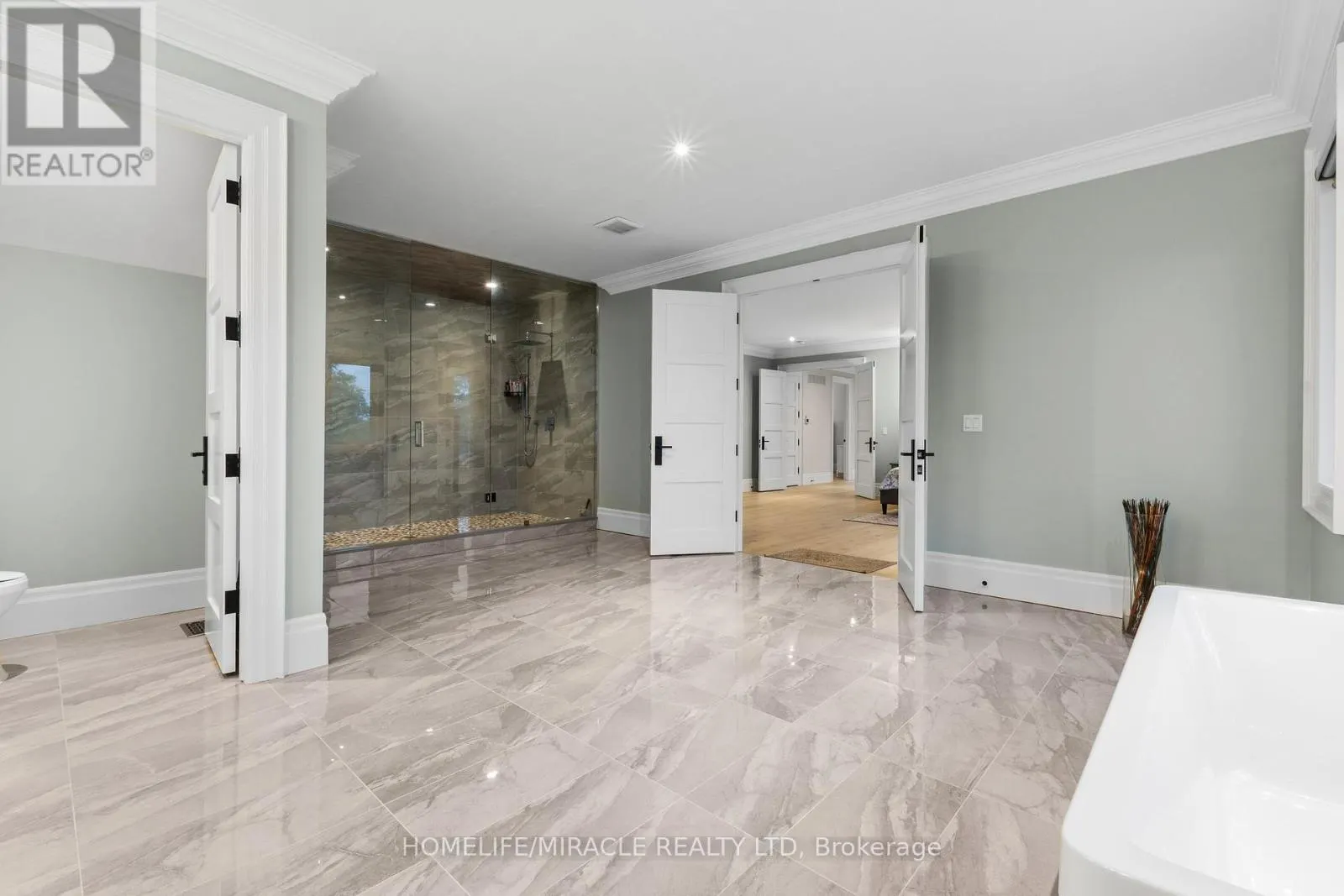 19 - 105 PERRYMAN COURT
