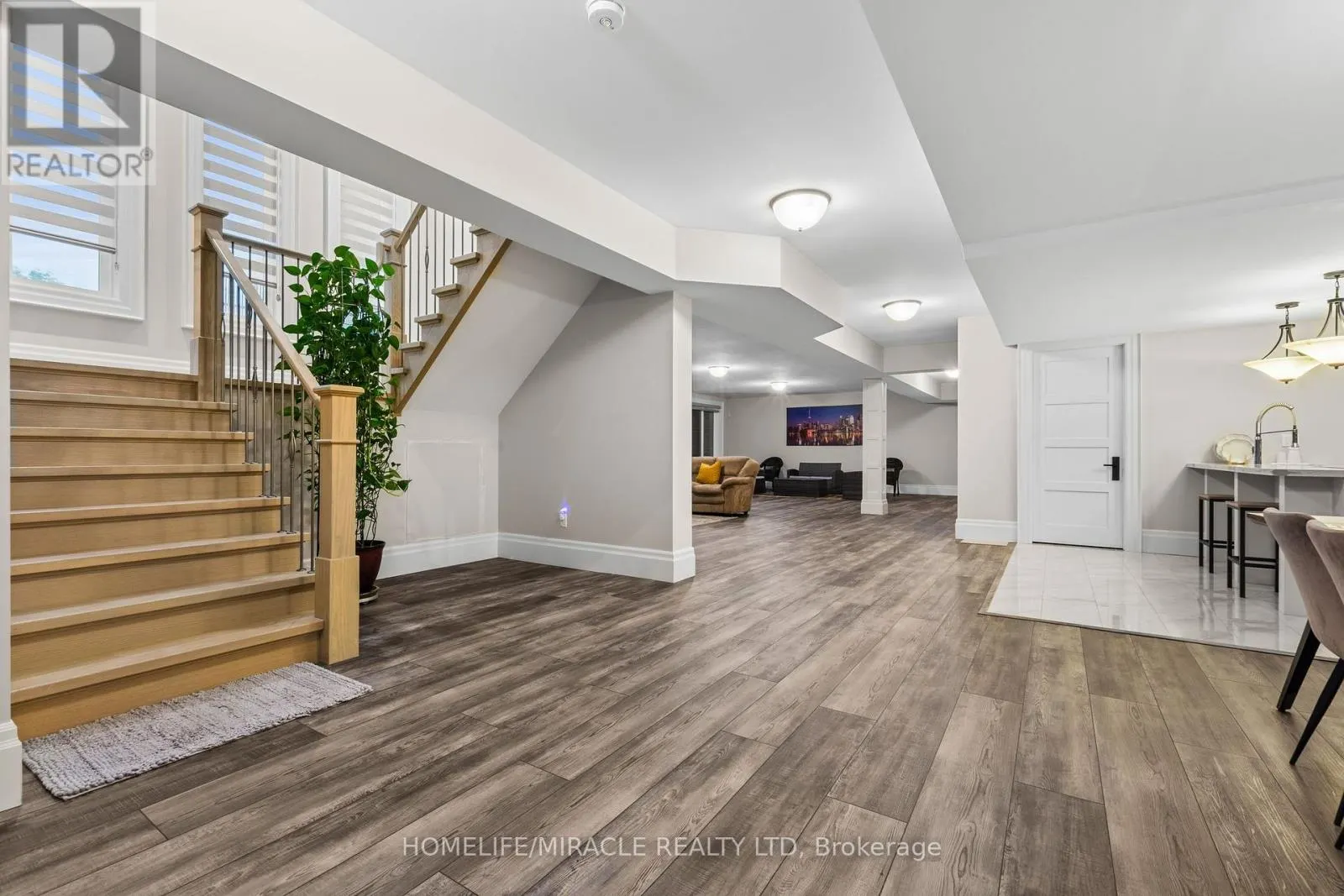 19 - 105 PERRYMAN COURT