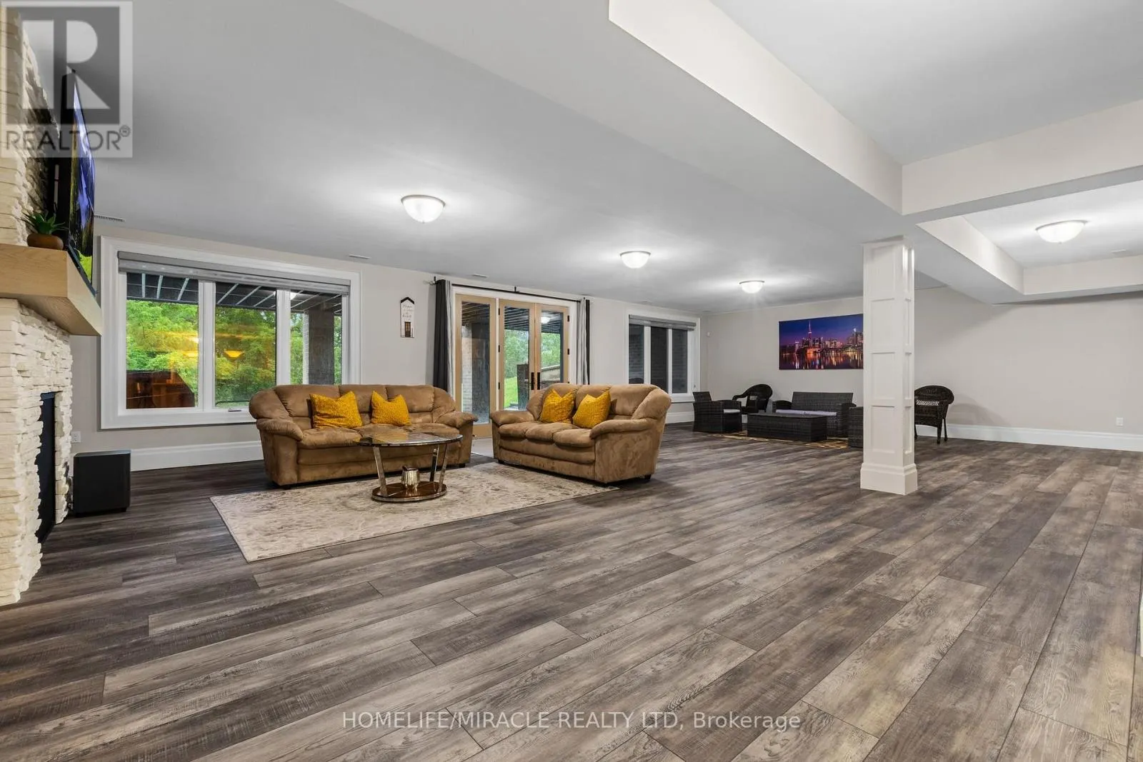19 - 105 PERRYMAN COURT