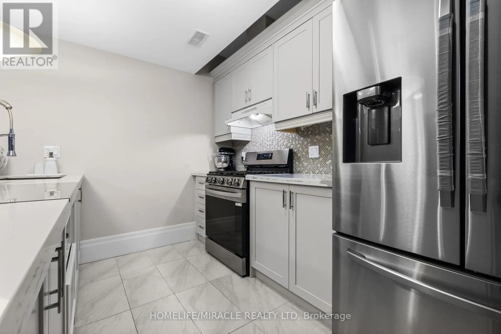 19 - 105 PERRYMAN COURT