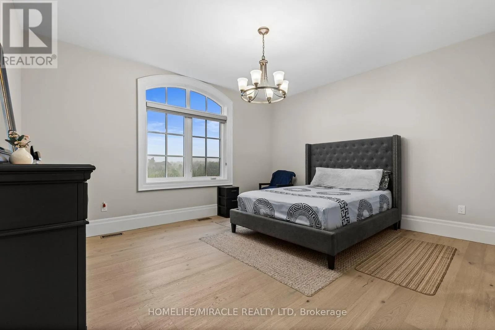 19 - 105 PERRYMAN COURT