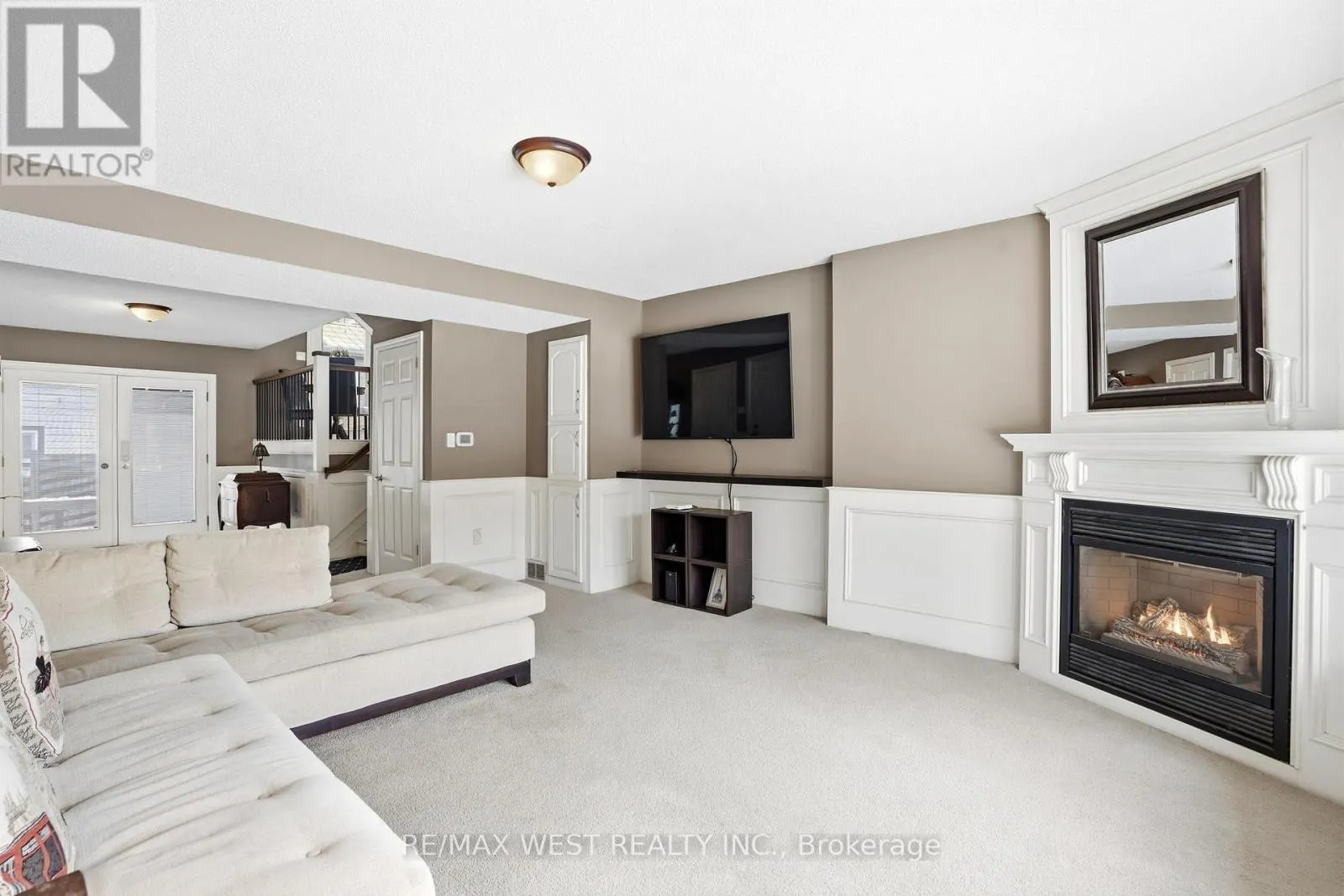 3570 RITTENHOUSE ROAD