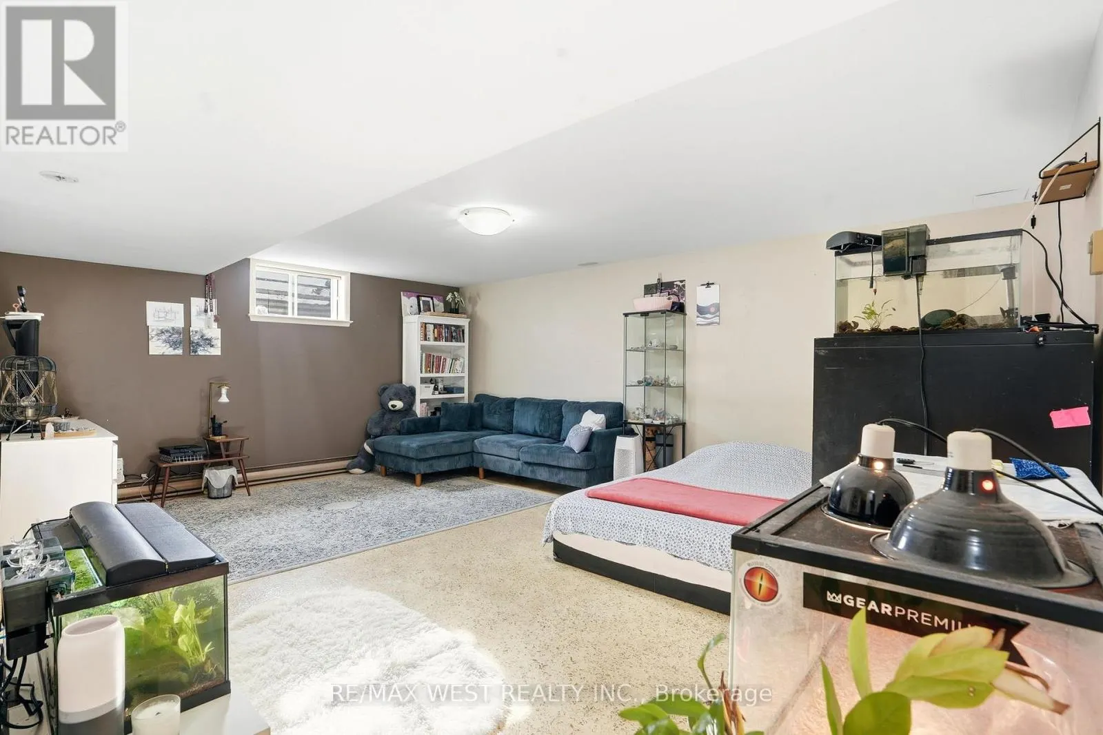 3570 RITTENHOUSE ROAD