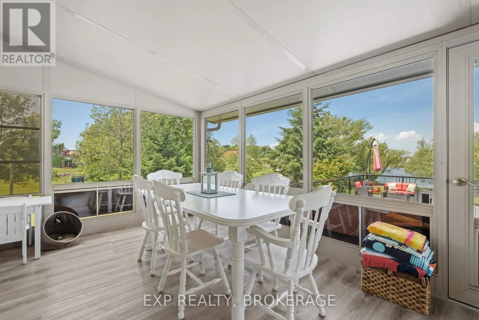 26 BOXEN HARBOUR LANE