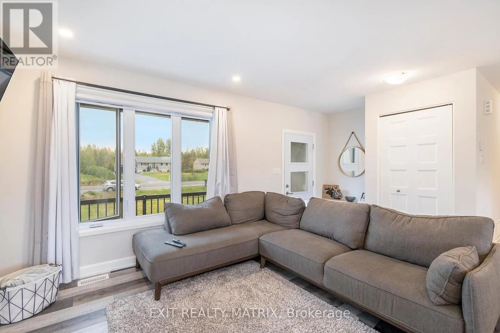 25 GLENCO ROAD