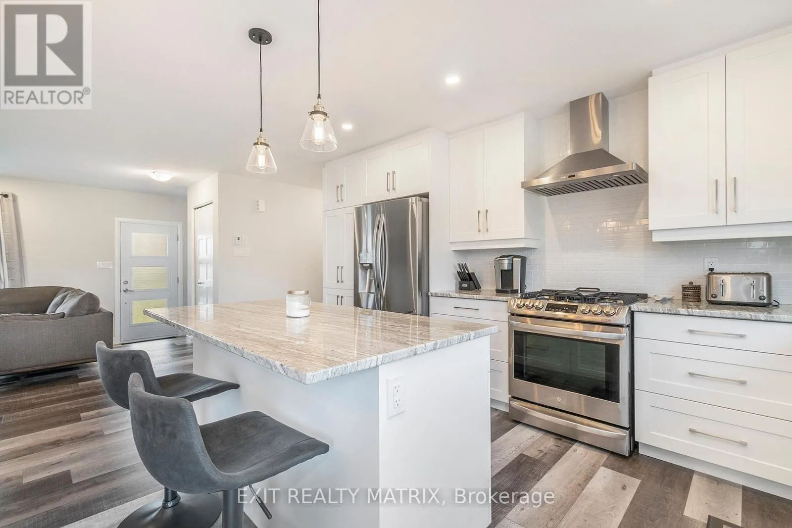25 GLENCO ROAD