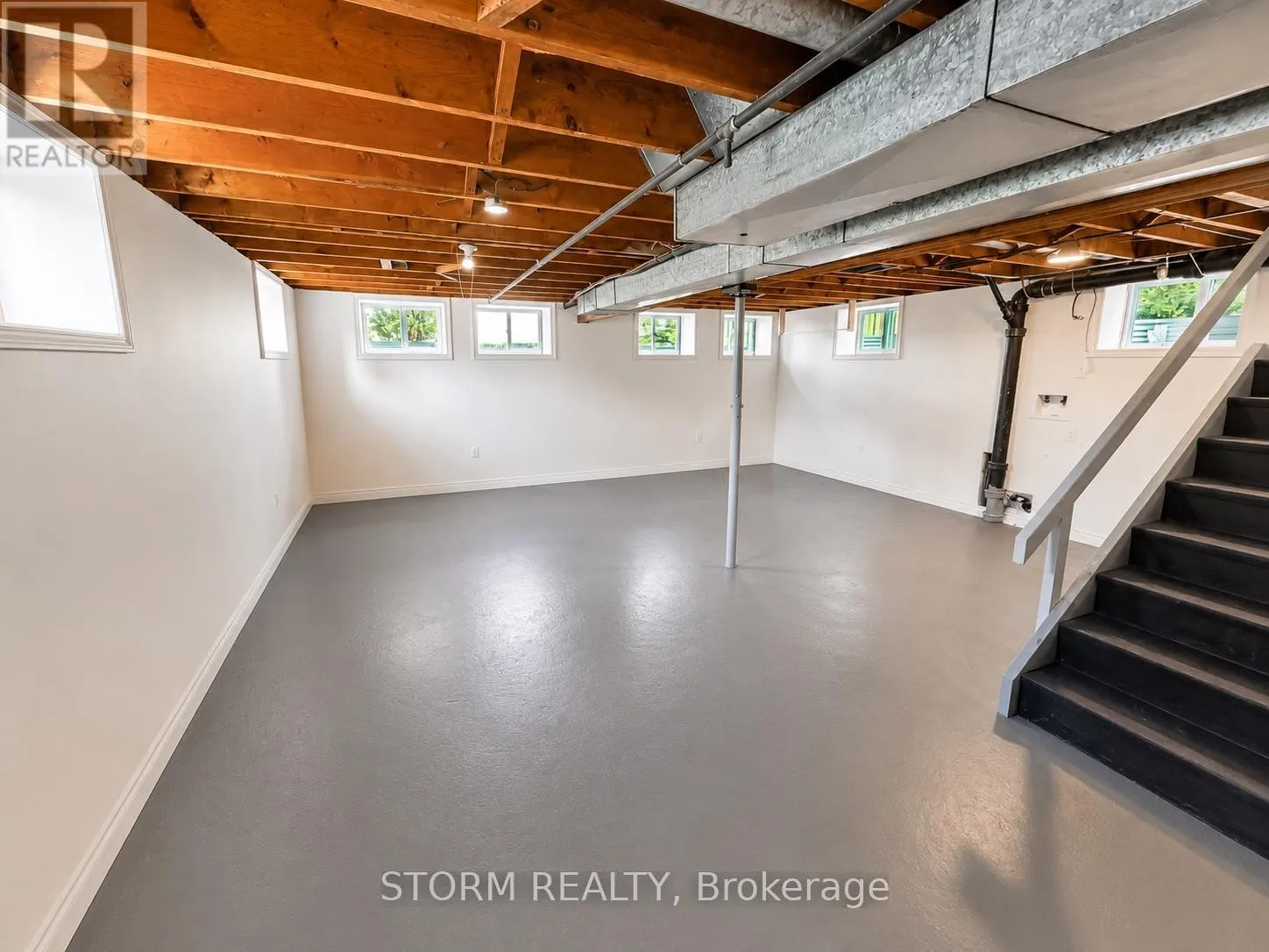 50 SANTA CRUZ DRIVE