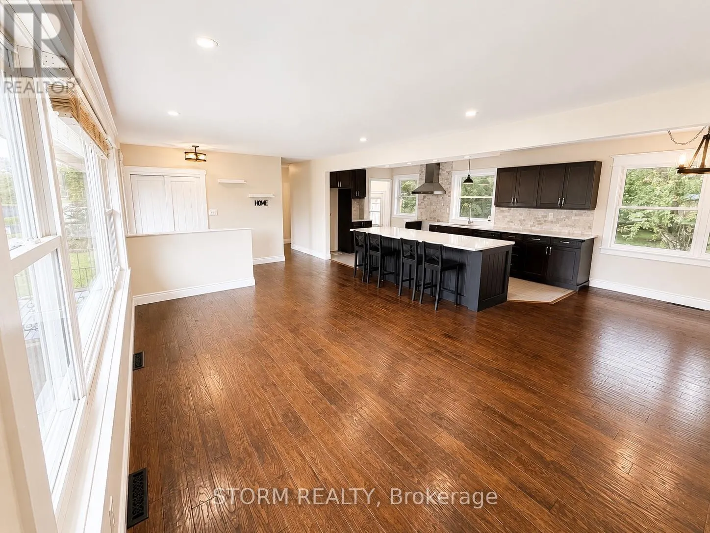 50 SANTA CRUZ DRIVE