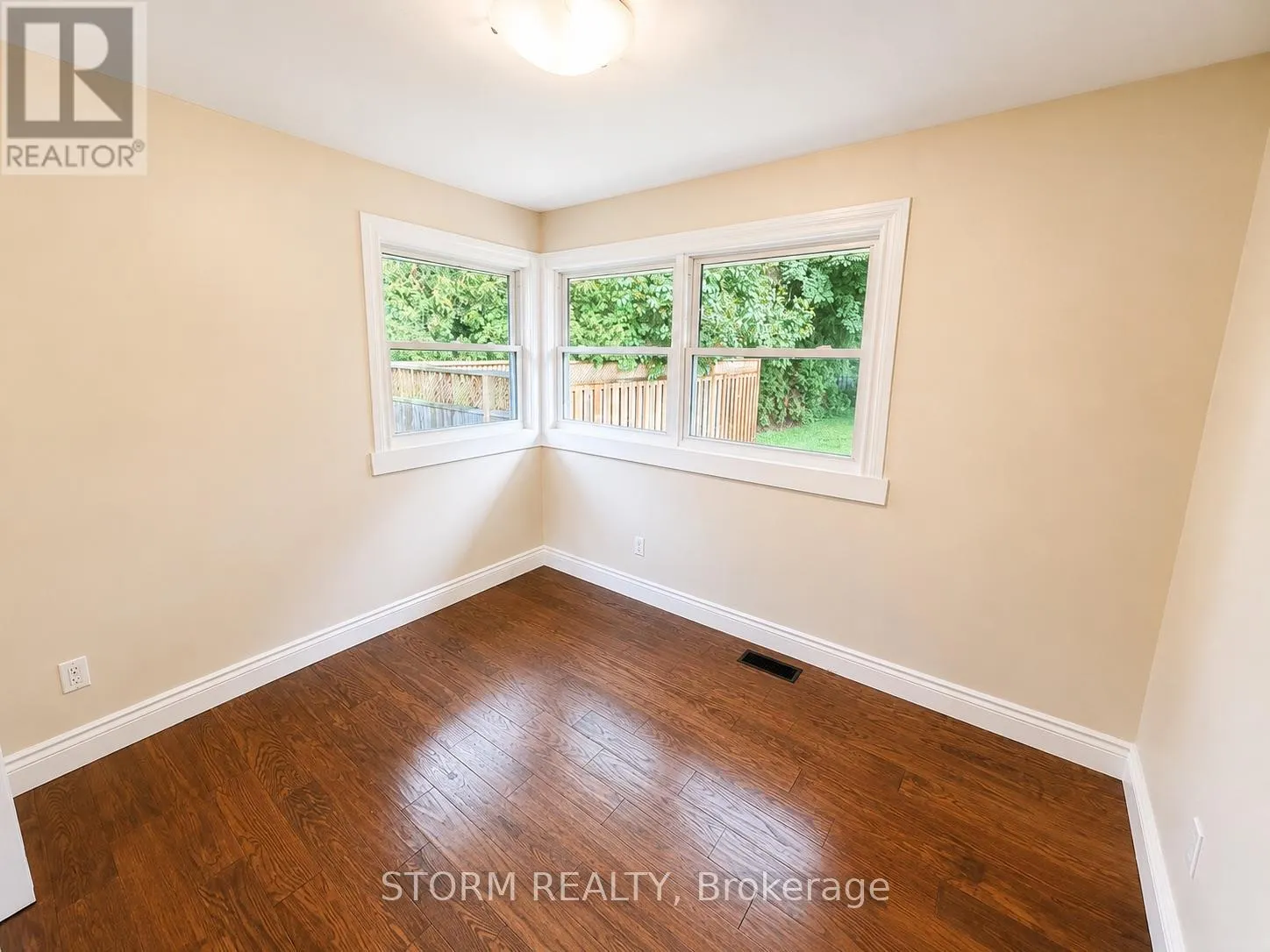 50 SANTA CRUZ DRIVE