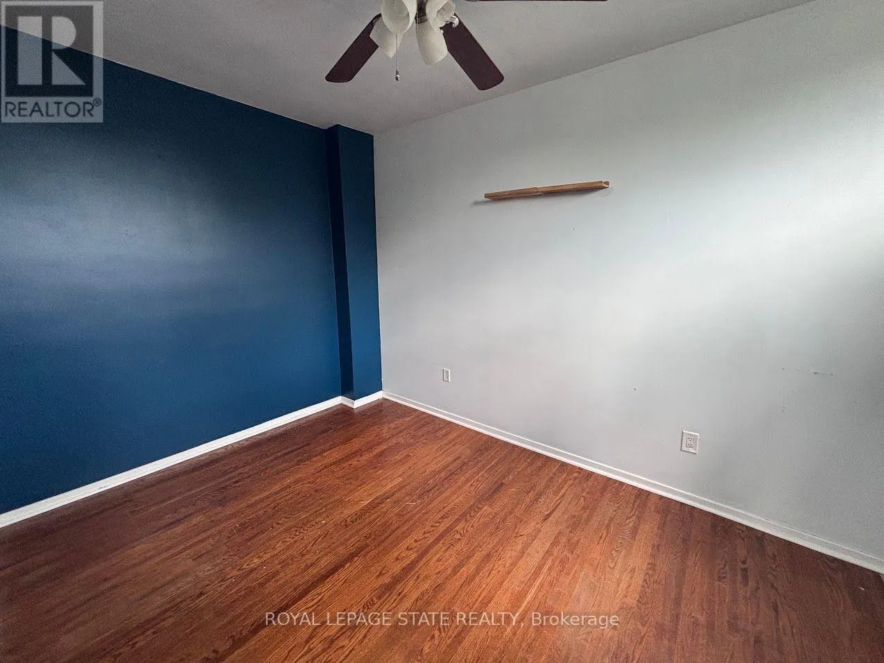 304 - 5 VIKING COURT