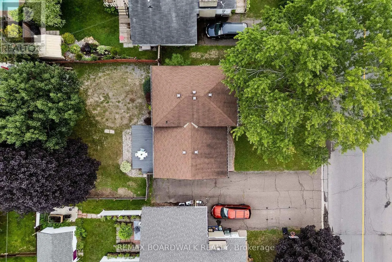 192 ALLAN DRIVE