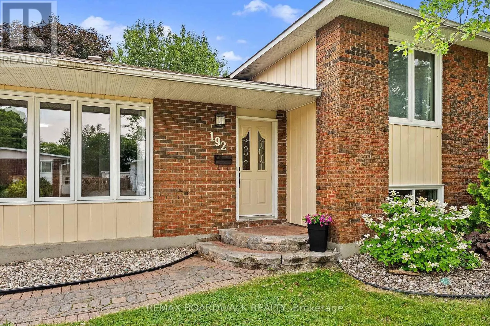 192 ALLAN DRIVE