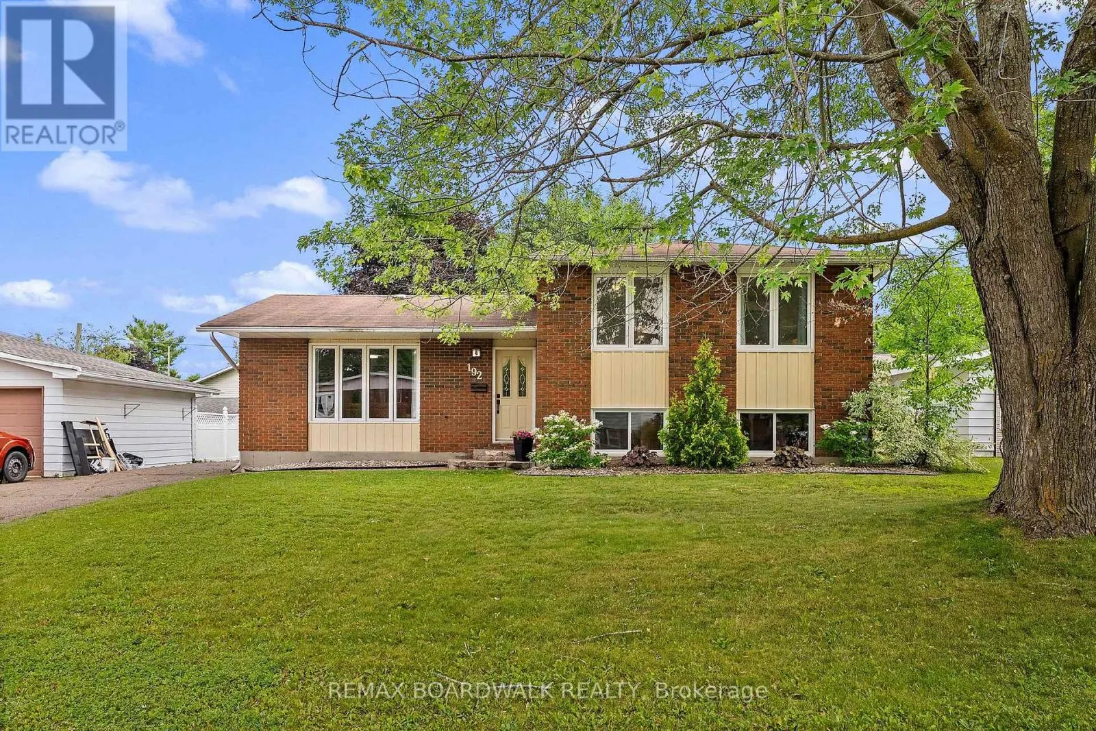 192 ALLAN DRIVE