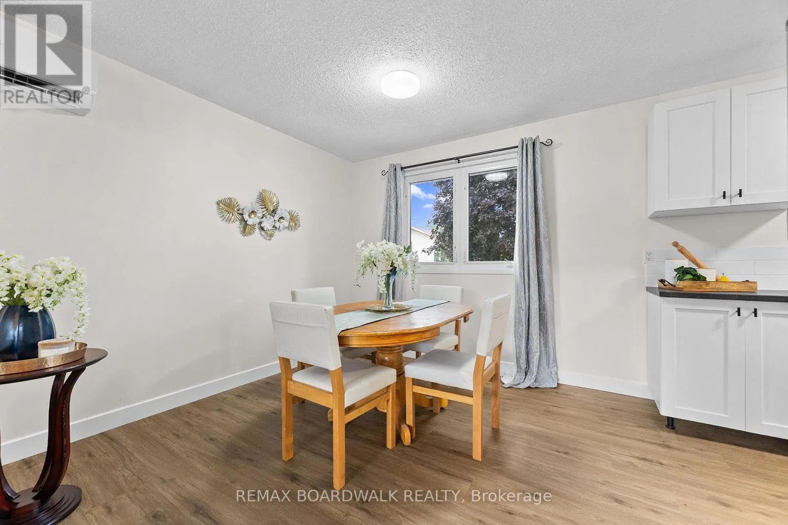 192 ALLAN DRIVE