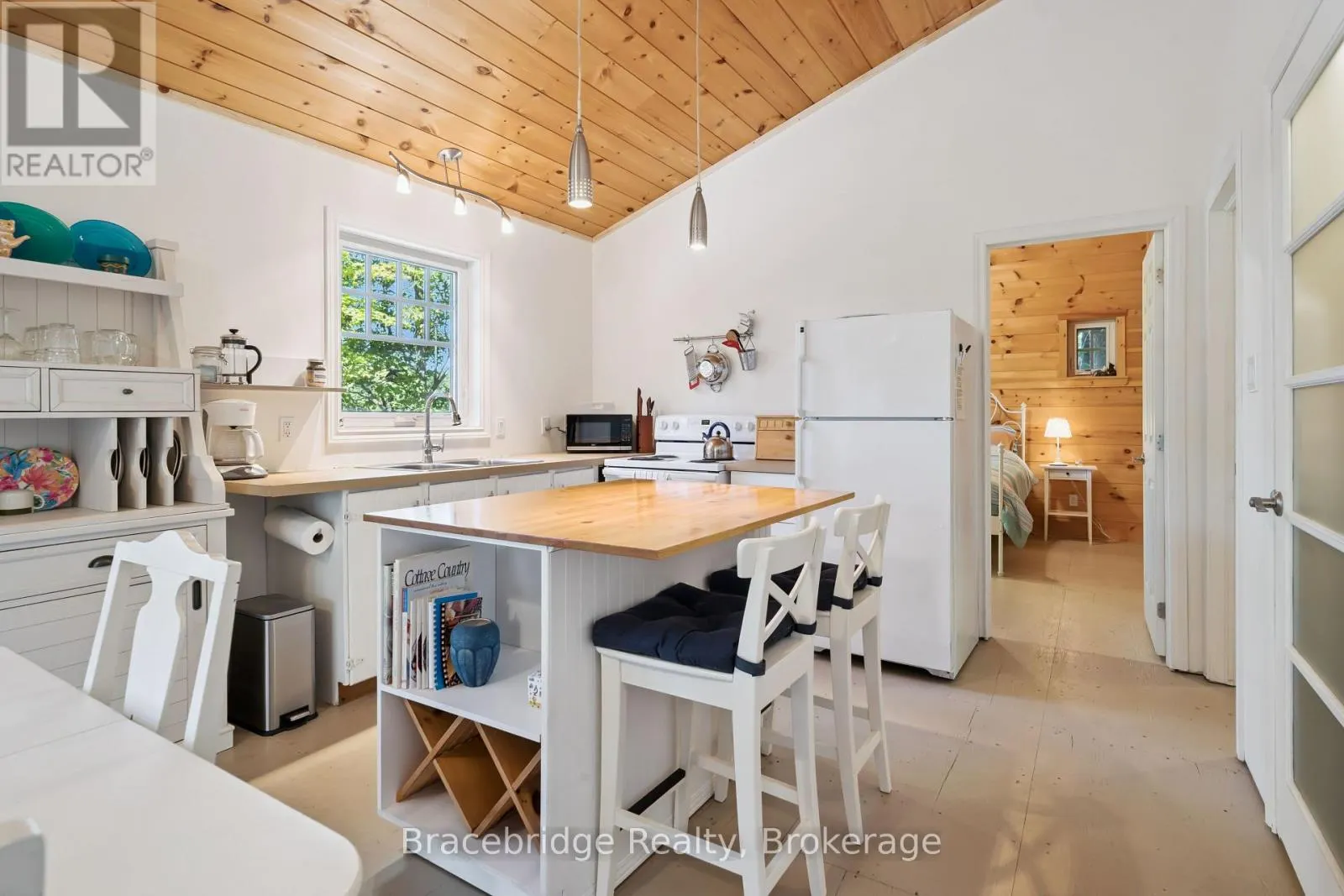 27 BEAUMONT BAY ROAD