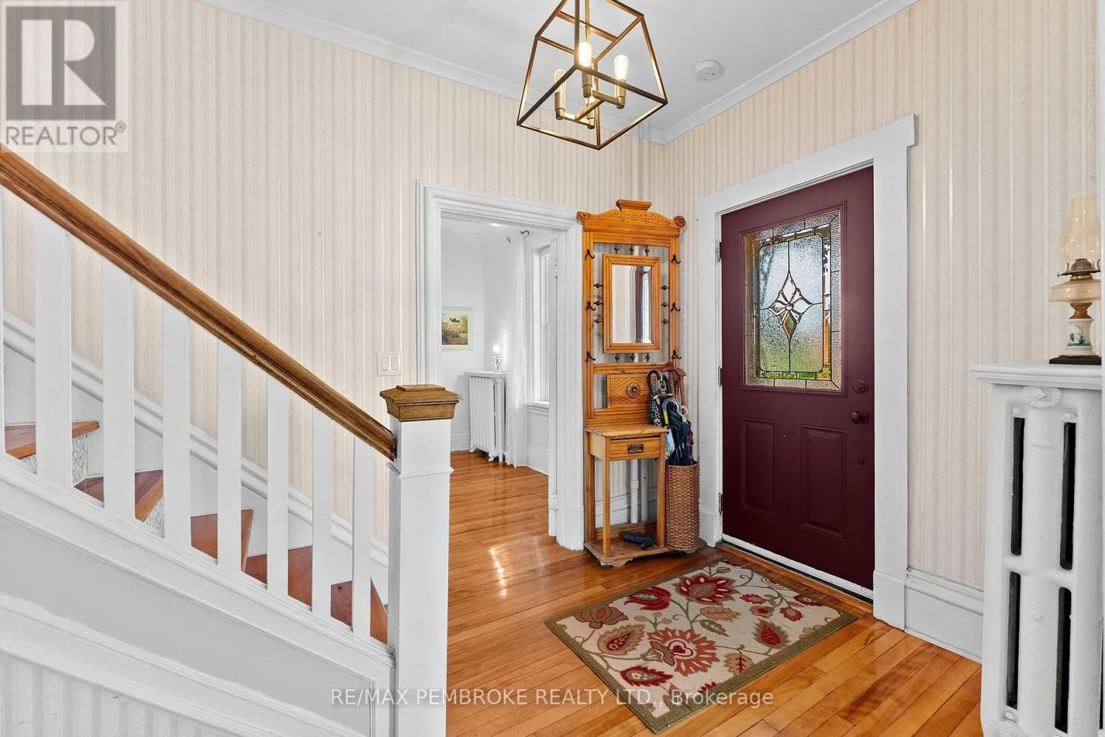233 CATHERINE STREET