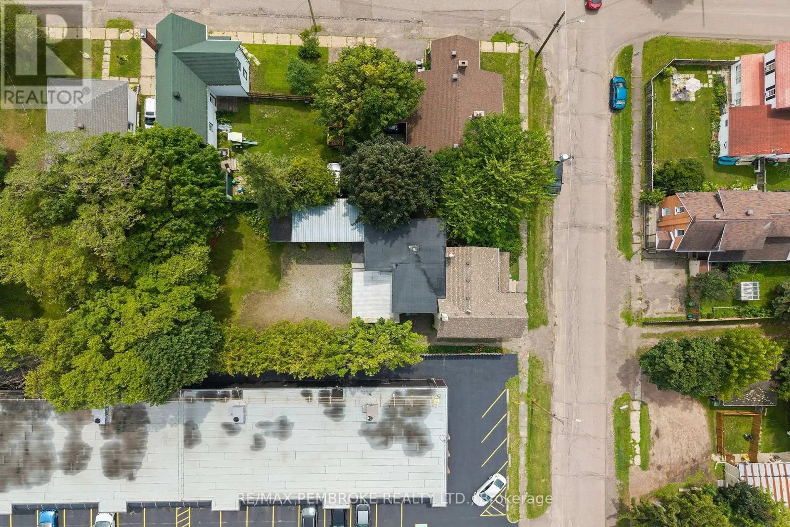 233 CATHERINE STREET