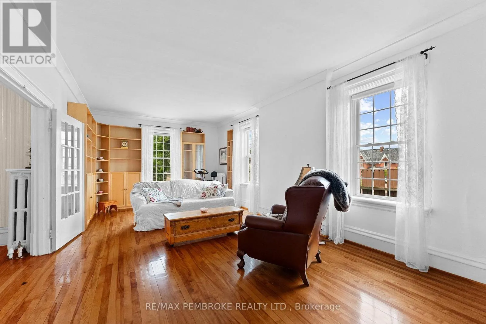 233 CATHERINE STREET
