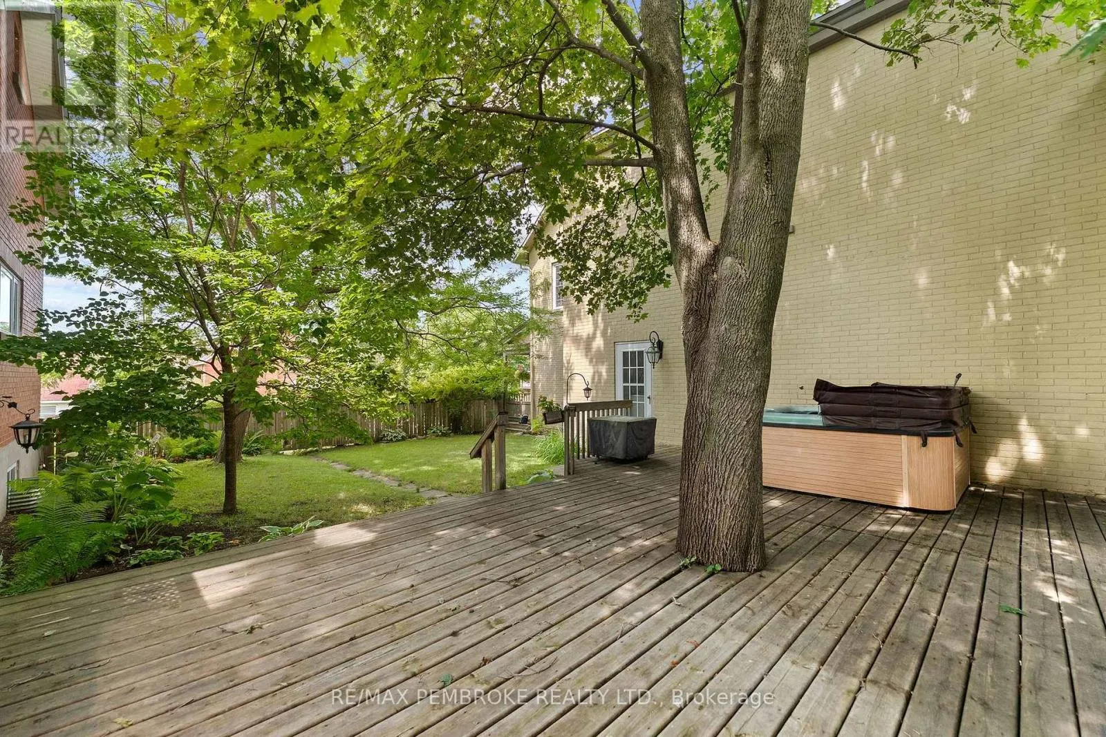 233 CATHERINE STREET
