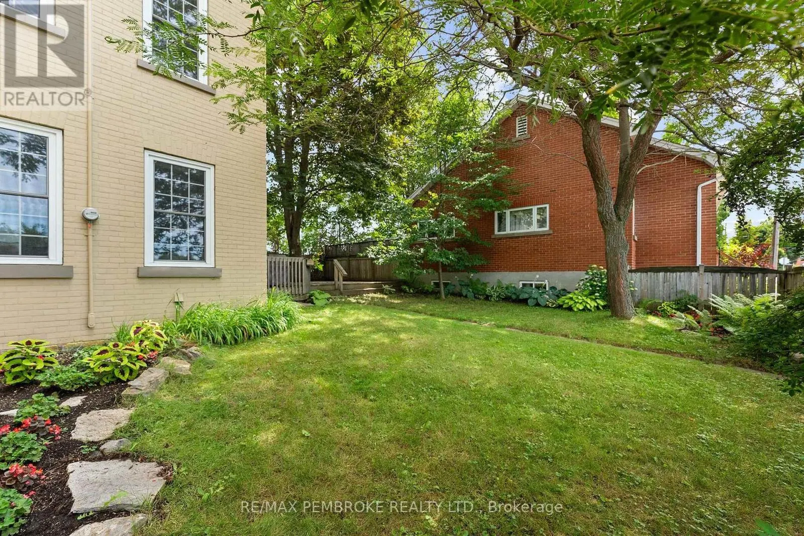 233 CATHERINE STREET