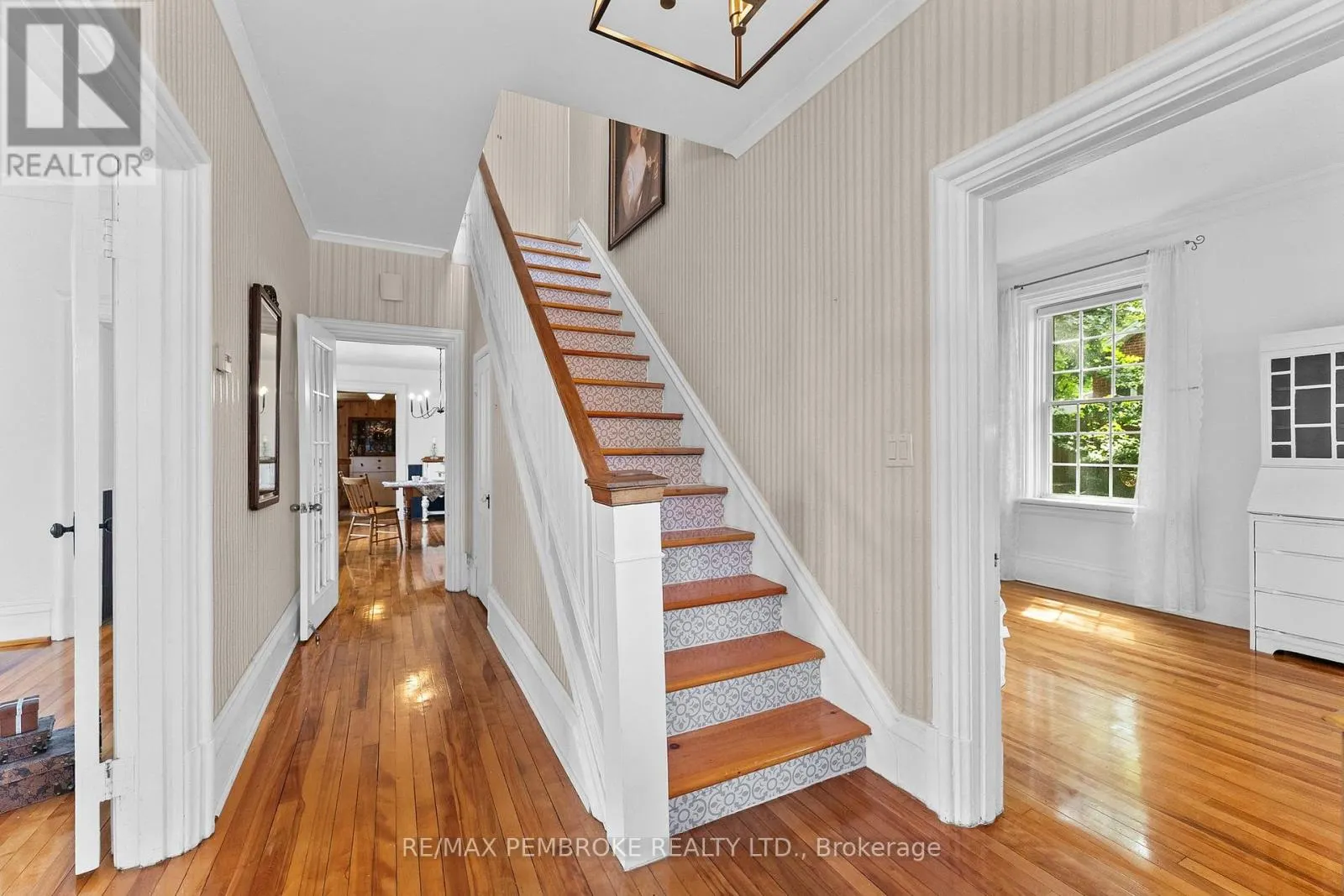 233 CATHERINE STREET