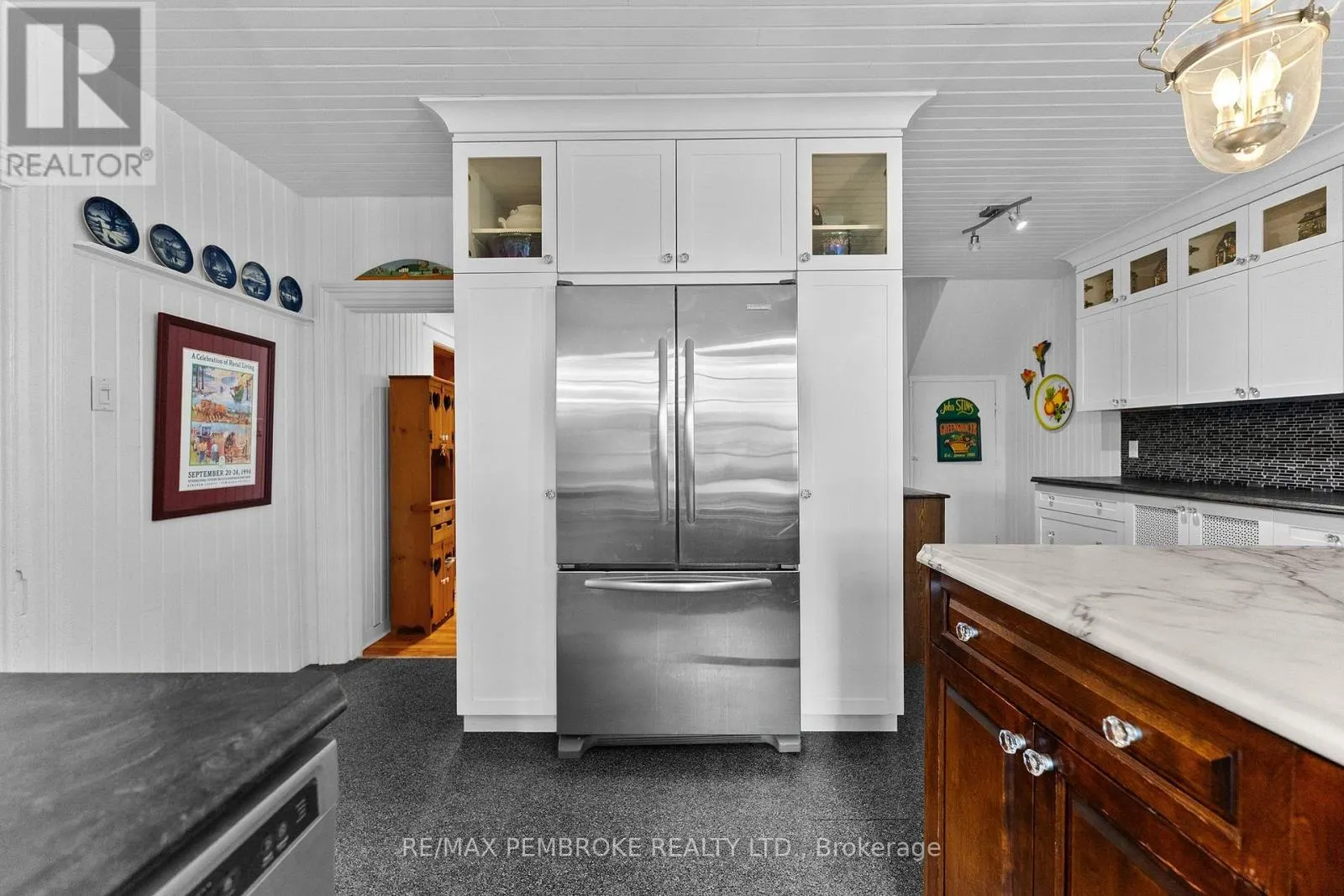 233 CATHERINE STREET