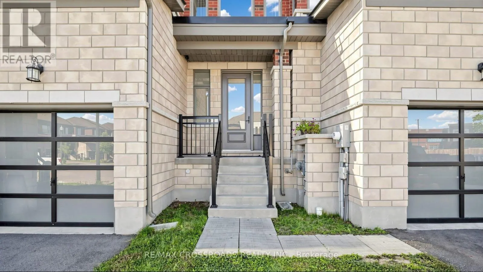 184 HUNTINGFORD TRAIL