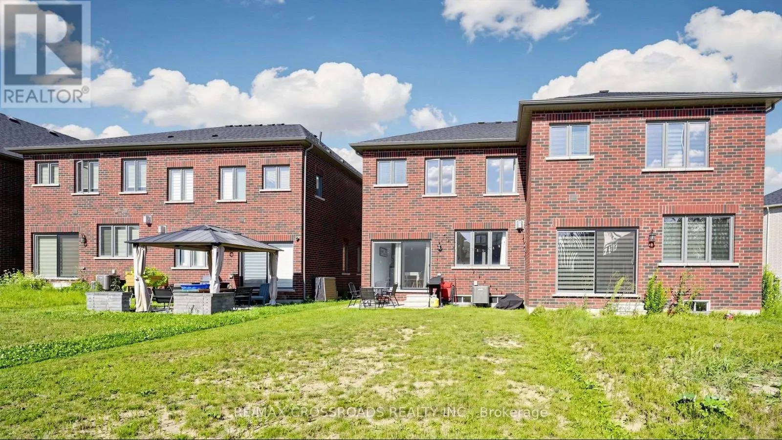 184 HUNTINGFORD TRAIL