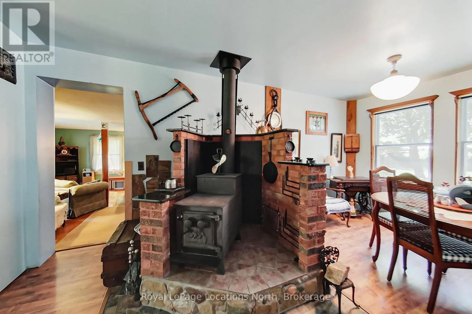 826298 MULMUR NOTTAWASAGA TOWNLINE LINE W