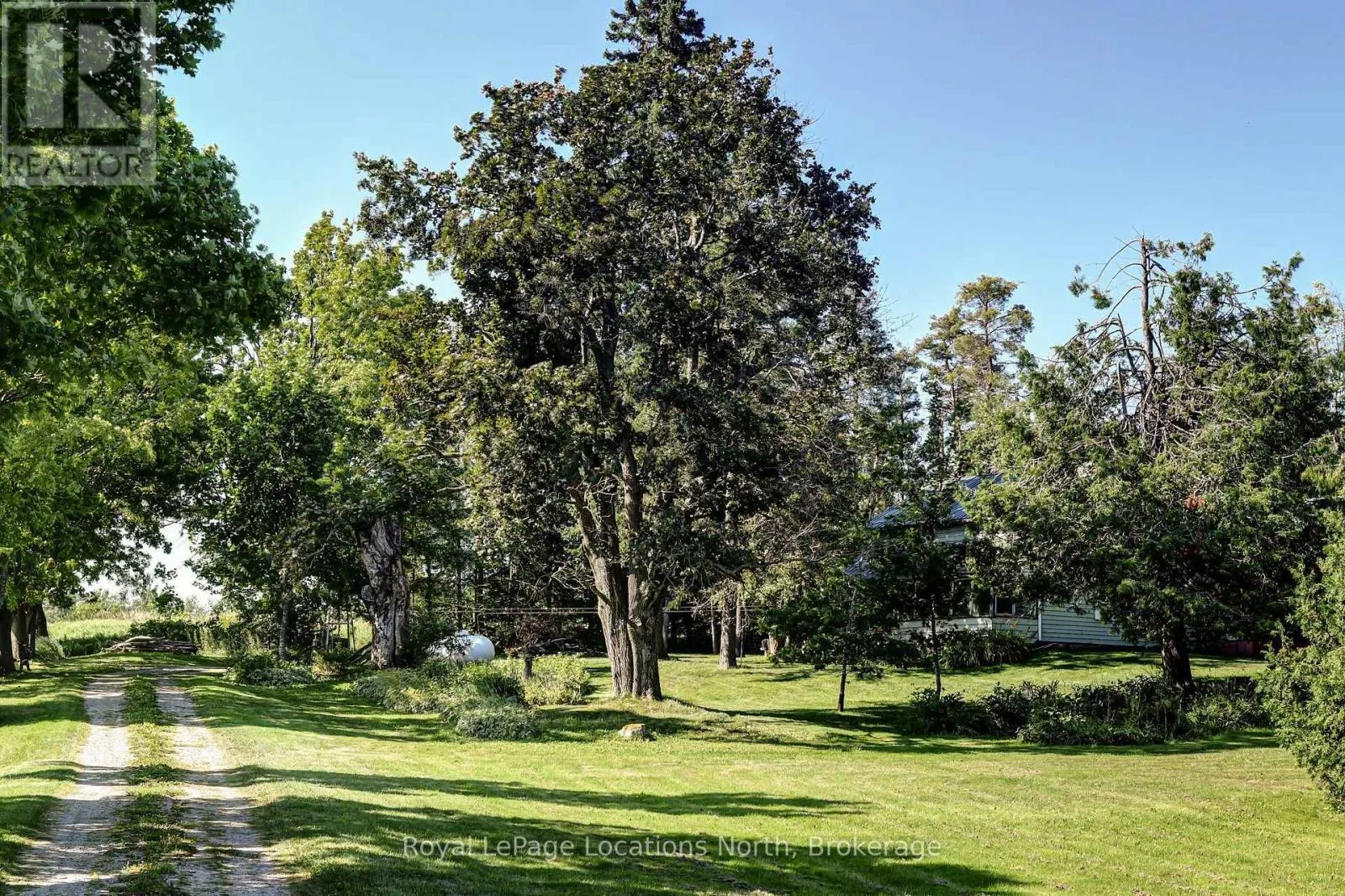 826298 MULMUR NOTTAWASAGA TOWNLINE LINE W