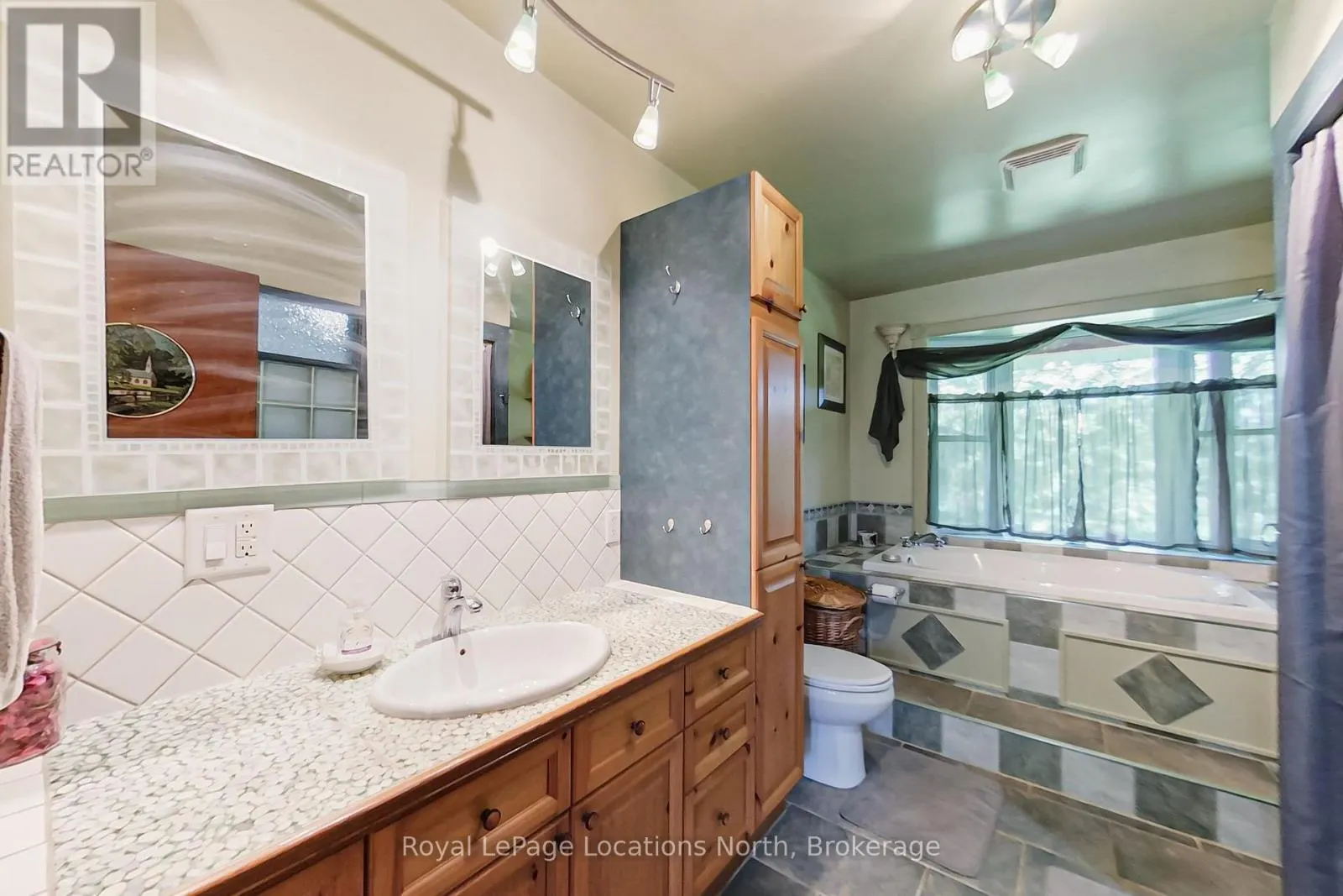 826298 MULMUR NOTTAWASAGA TOWNLINE LINE W