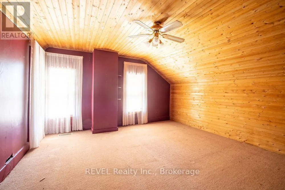 2277 RIDGEMOUNT ROAD