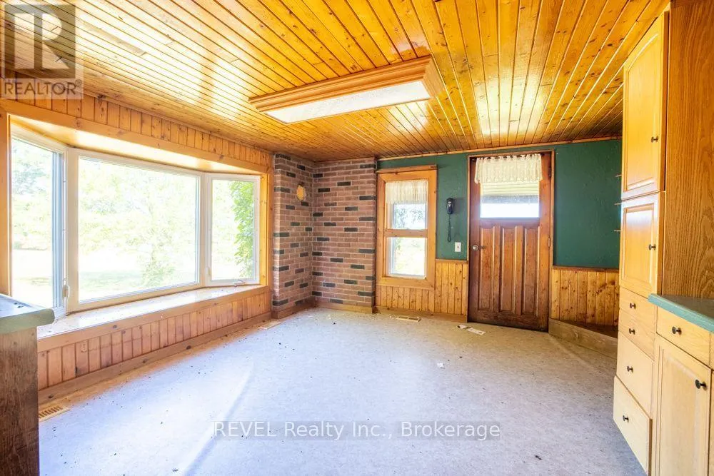 2277 RIDGEMOUNT ROAD