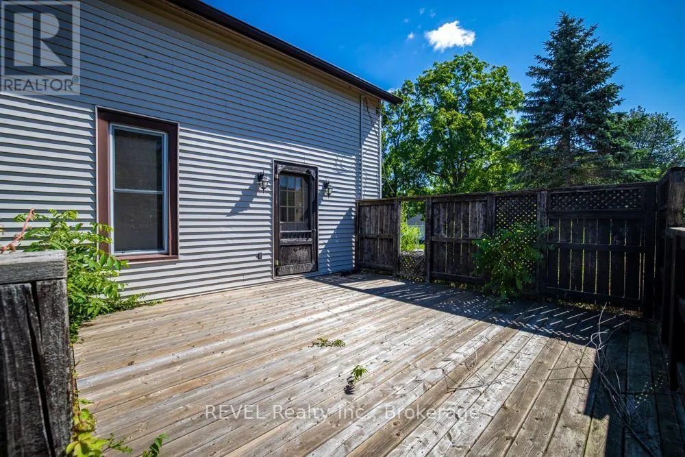 2277 RIDGEMOUNT ROAD