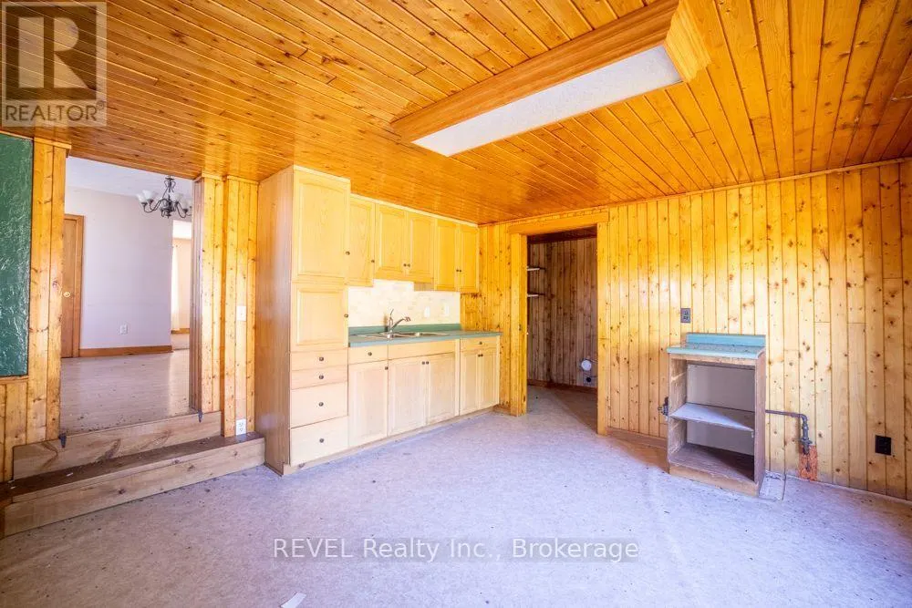 2277 RIDGEMOUNT ROAD