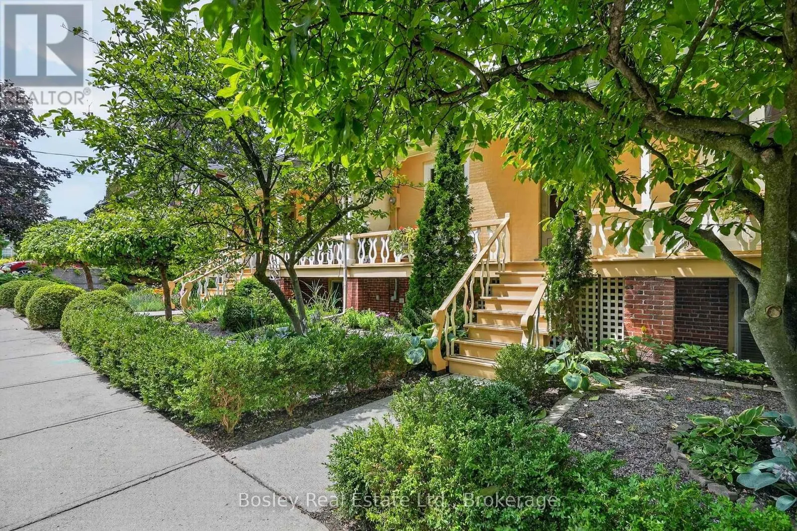 4 BALDWIN STREET