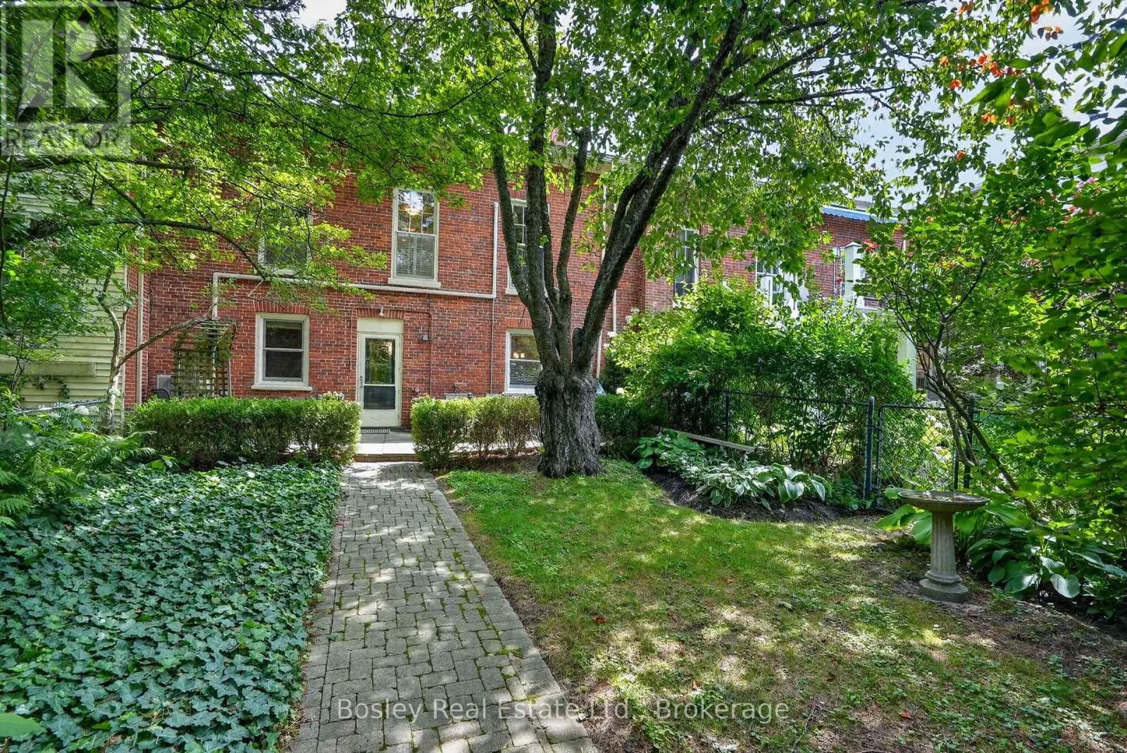 4 BALDWIN STREET