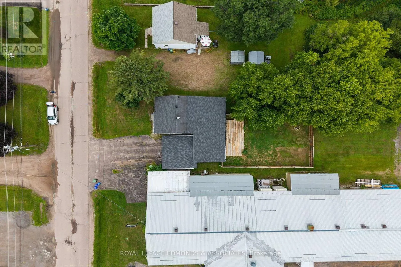 311 JULIEN STREET