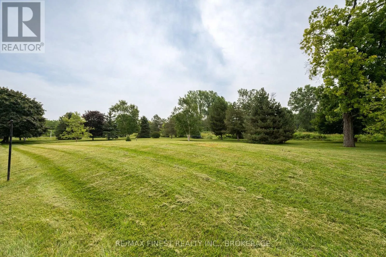 32 HOWE ISLAND DRIVE