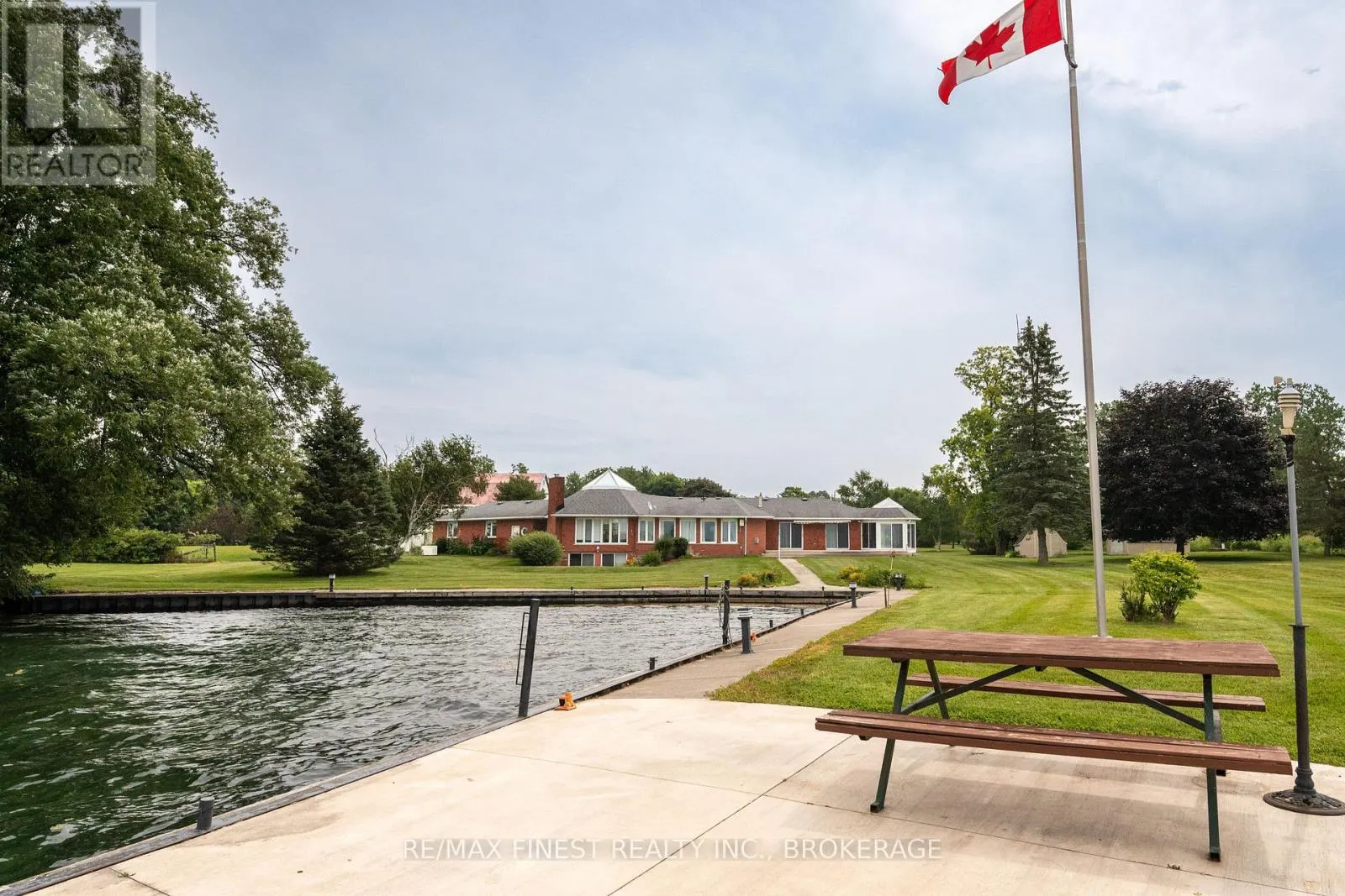32 HOWE ISLAND DRIVE