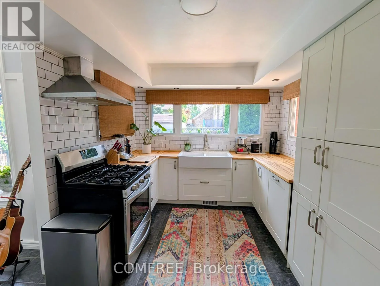 12 MILLBRIDGE CRESCENT