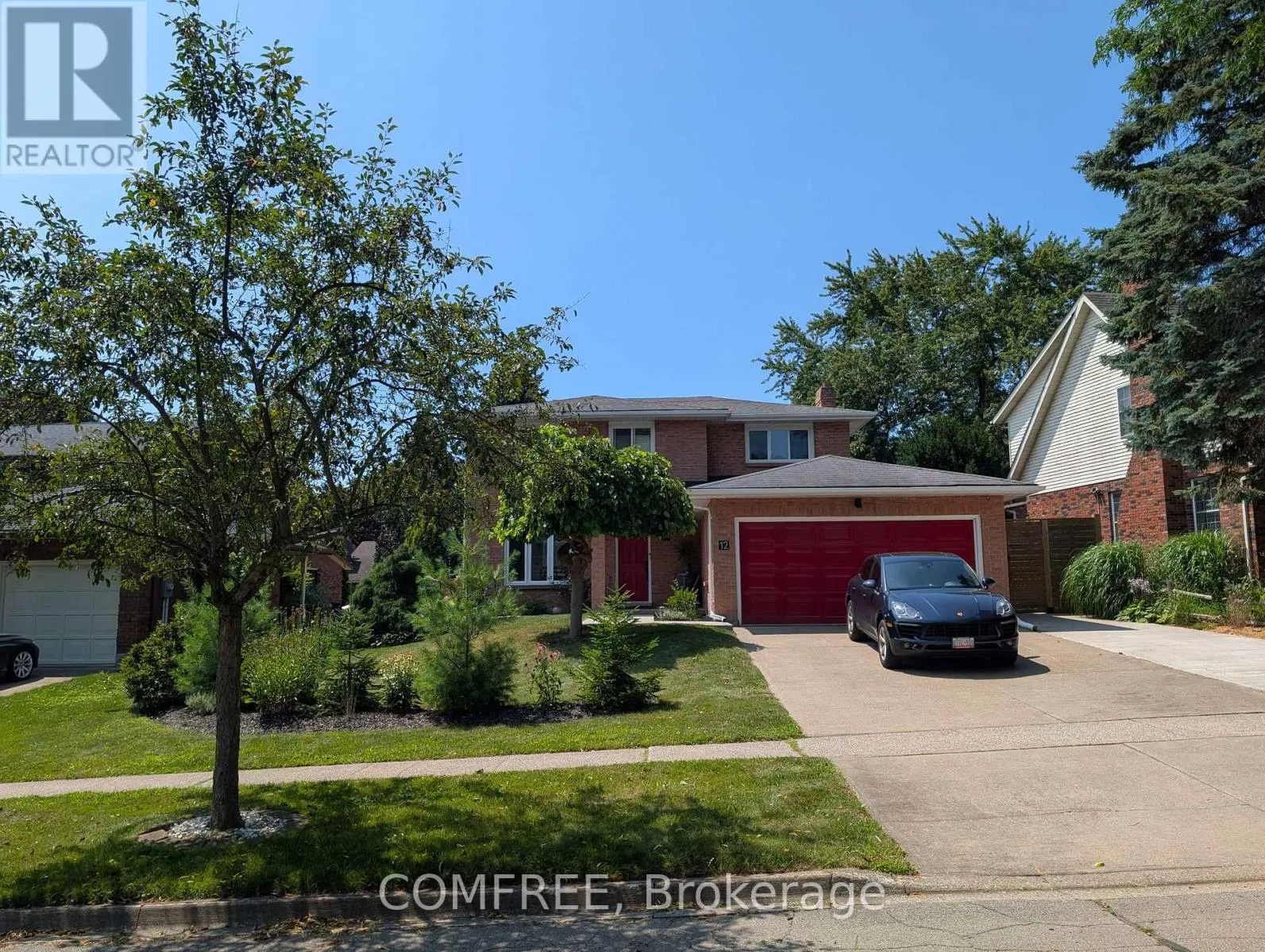 12 MILLBRIDGE CRESCENT