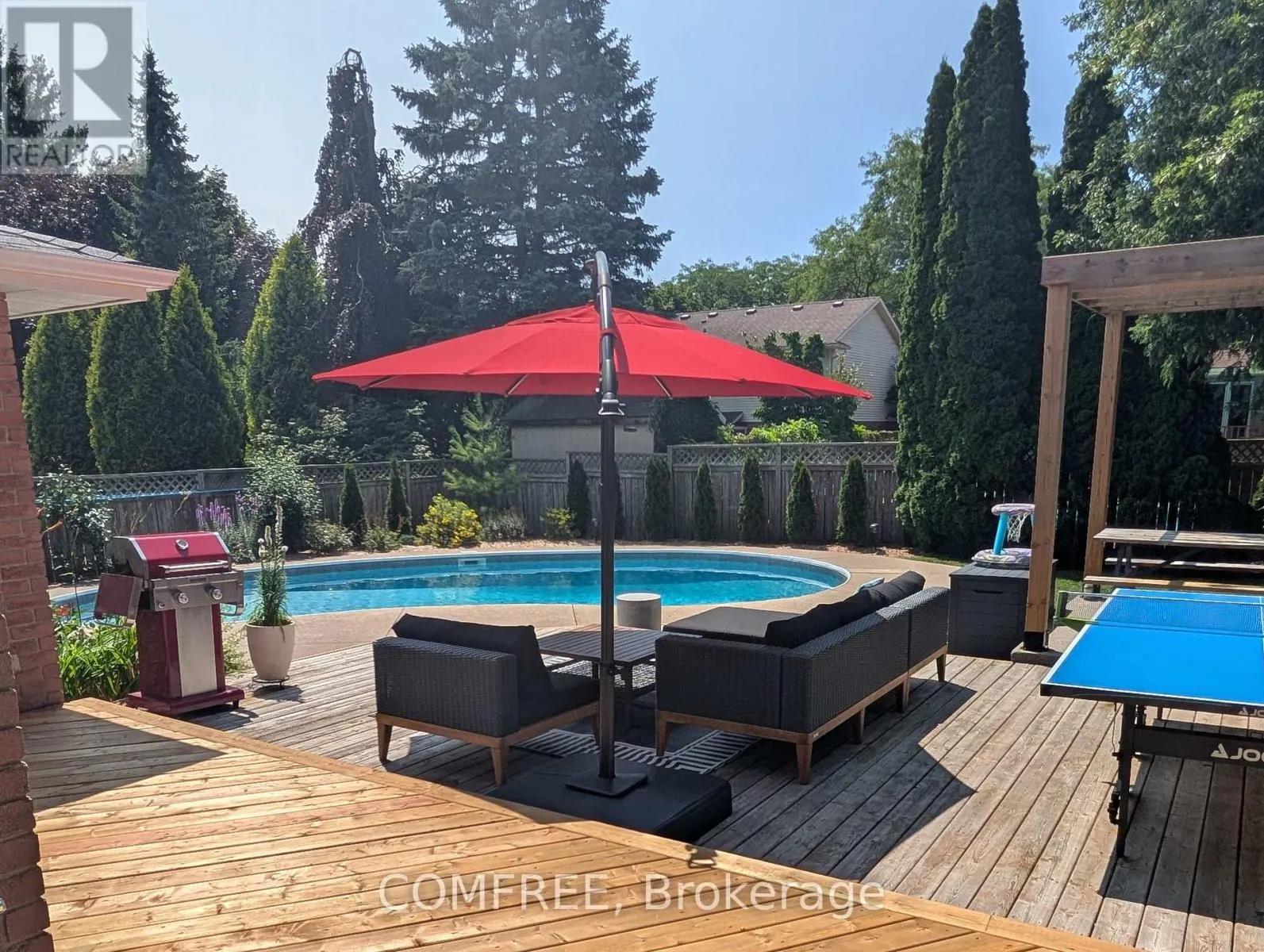 12 MILLBRIDGE CRESCENT