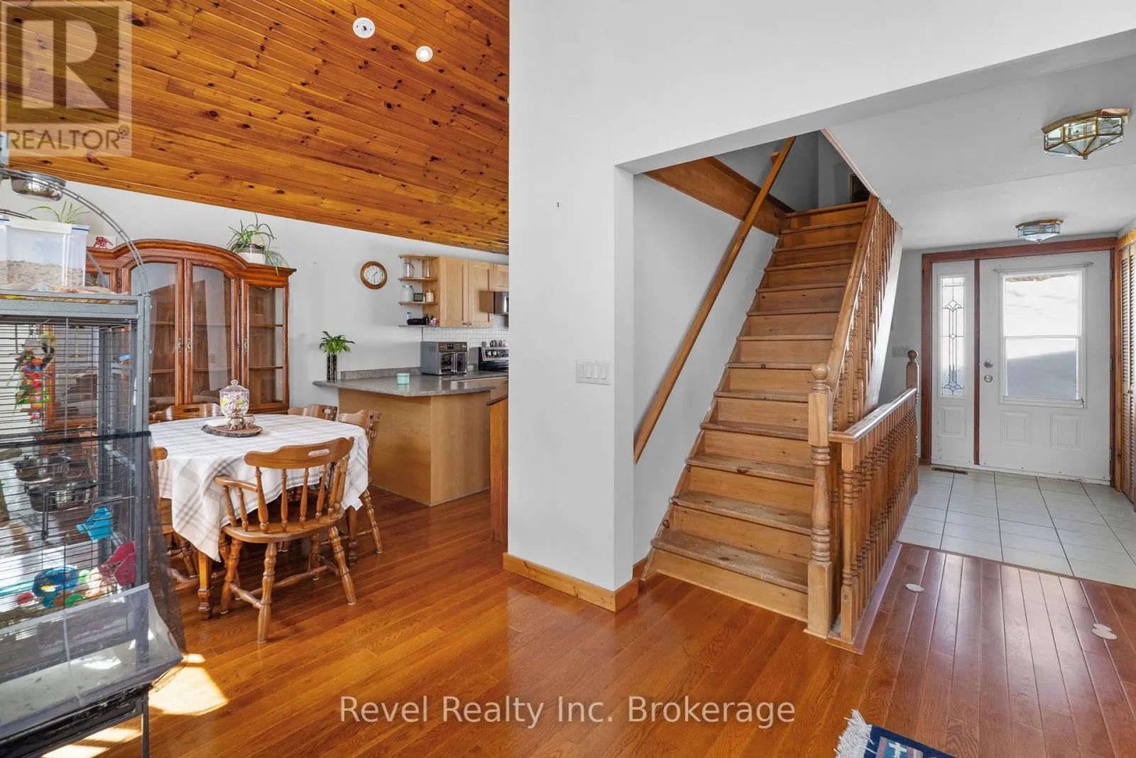 2242 HIGHWAY 124