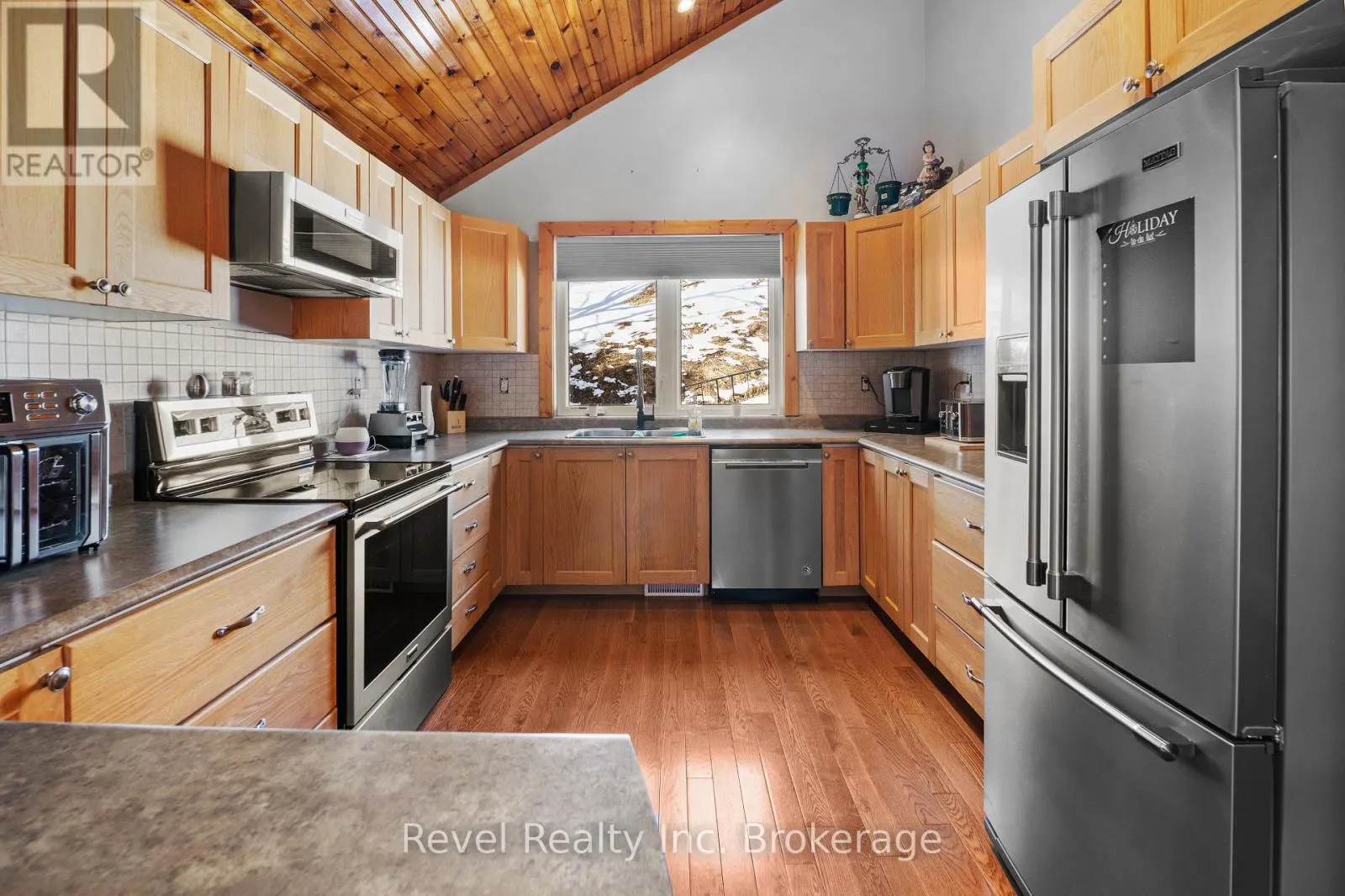 2242 HIGHWAY 124