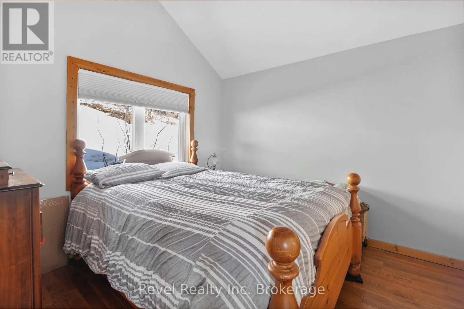 2242 HIGHWAY 124
