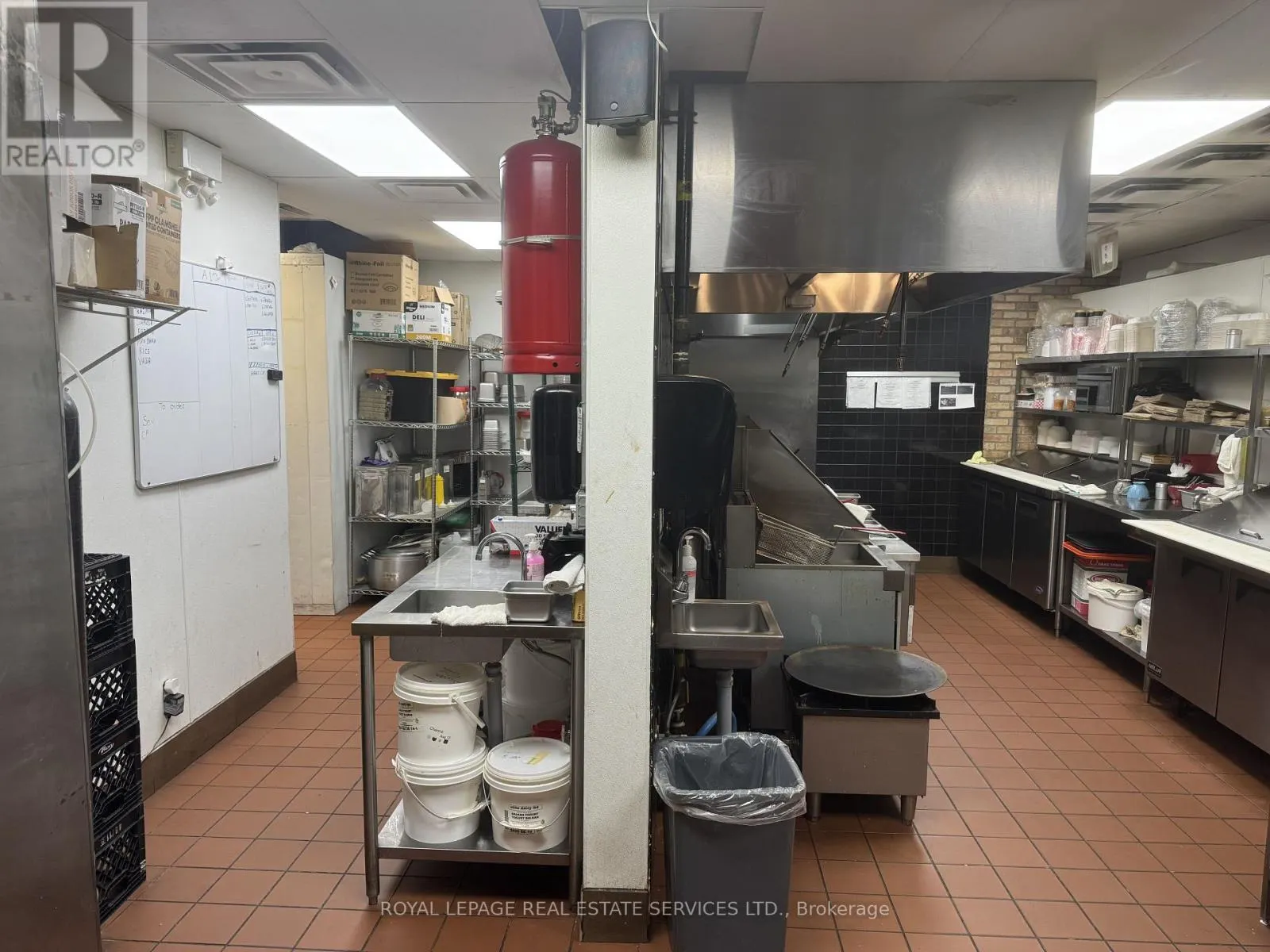 2&3 - 204 SILVERCREEK PARKWAY N
