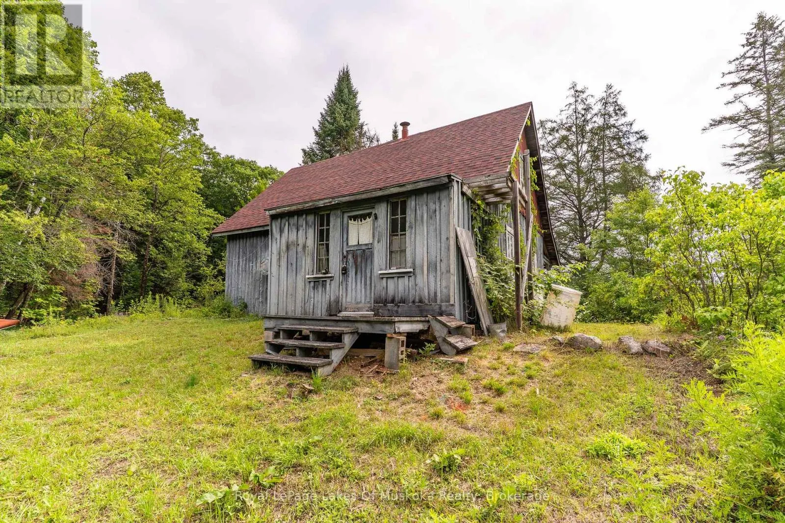 1099 WOLFKIN LAKE ROAD