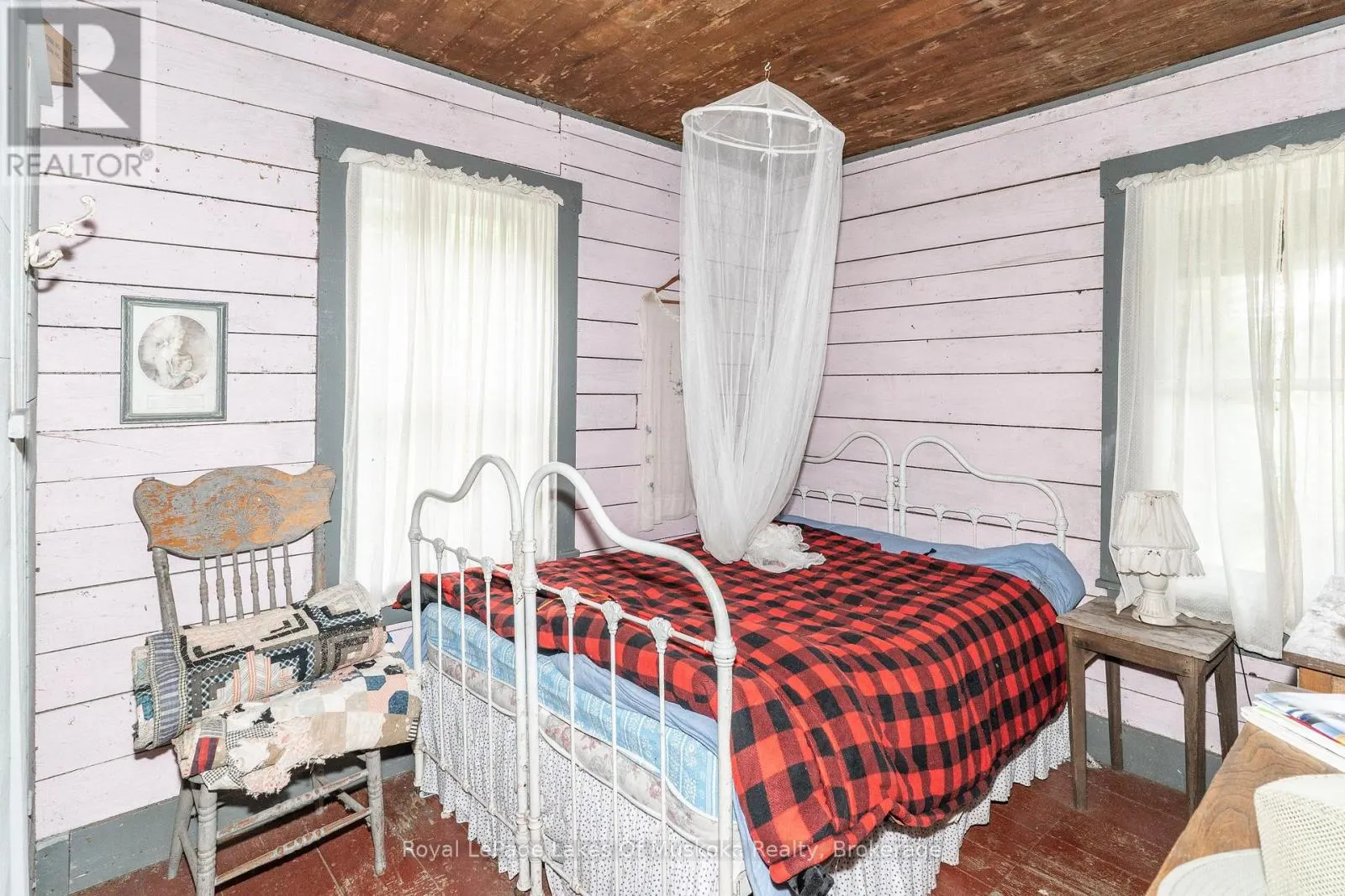 1099 WOLFKIN LAKE ROAD
