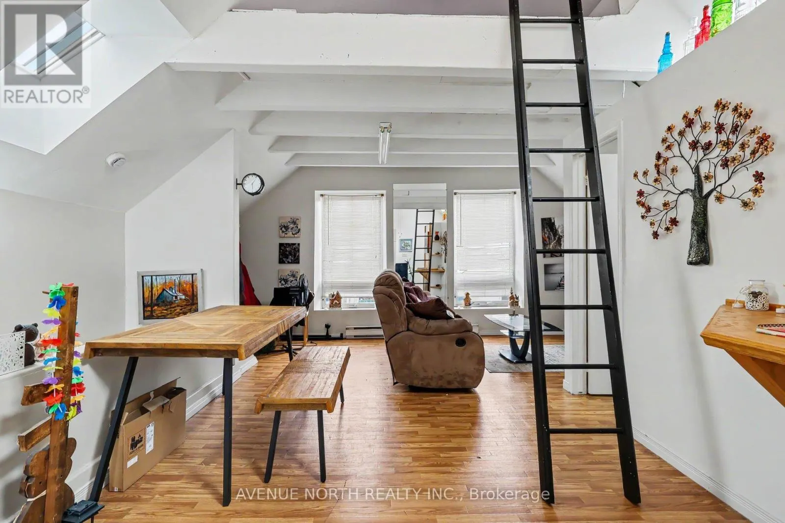 367 BOOTH STREET